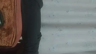 拖鞋家居日韩AV-白皙皮肤呆萌小姐姐！情趣耳朵抓屌吸吮！头套男怼着骚穴猛操，骑乘姿势打桩机，无套内射。